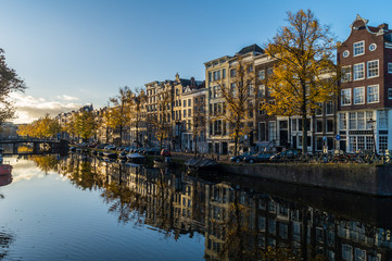 Fototapeta na wymiar Amsterdamer Gracht