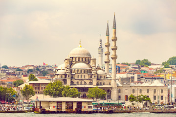 Fototapeta na wymiar New Mosque Istanbul