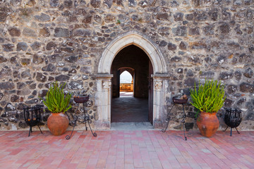 Fototapeta na wymiar Gothic door of the Palatial Residence (Pacos Novos) of the Leiria Caste. Leiria, Portugal.