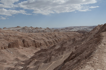 Desierto de Atacama, monta&ntilde;as de rocas y arena. Chile