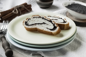 cake with poppy seeds