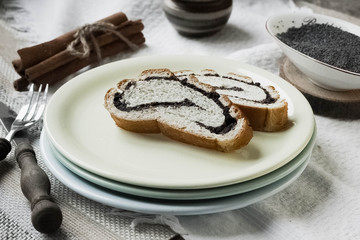 cake with poppy seeds