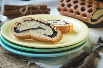 cake with poppy seeds