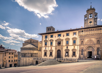 Fototapeta na wymiar Piazza Grande in Arezzo, Italy