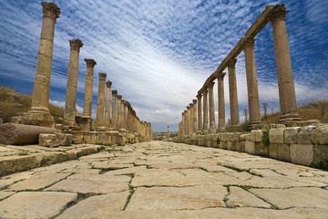 Jordan. Jerash (the Roman ancient city of Geraza). The Cardo Maximus (the Colonnaded Street) beyond...