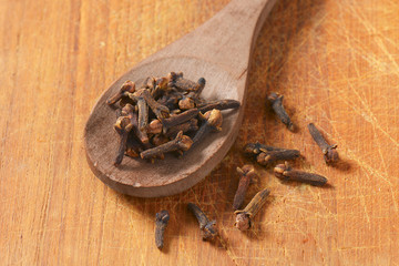 Dried cloves