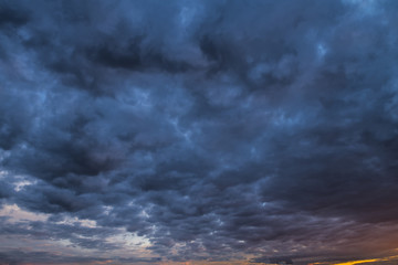 Obraz premium Ciemne Chmury