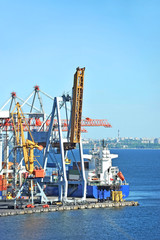 Fototapeta premium Cargo crane and ship