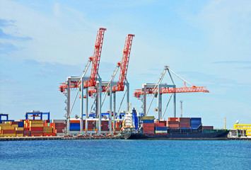 Fototapeta premium Cargo crane and ship