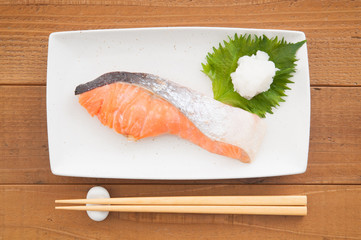 焼き鮭の和朝食