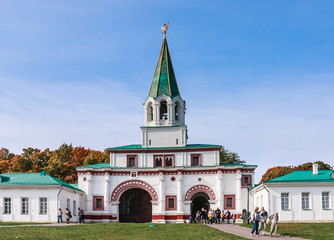 Fototapeta na wymiar Palace (Front) Gate. Clerks and colonel Chamber. Kolomenskoye. M