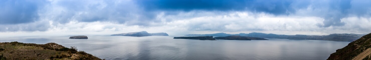 Panorama de la caldera de Santorin, Cyclades en Grèce