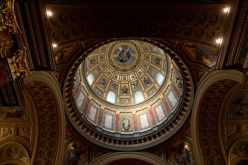 Fototapeta na wymiar Saint Stephen cathedral interior