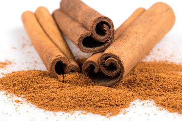 cinnamon sticks with powder