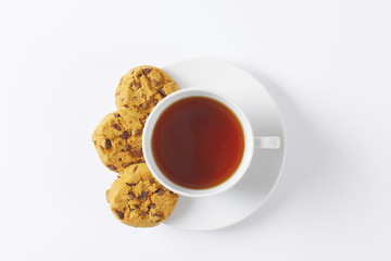 tea and chocolate chip cookies