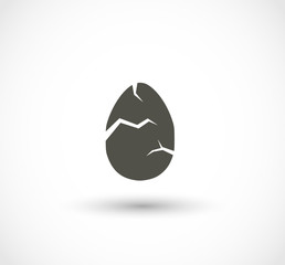 Cracked egg icon vector - obrazy, fototapety, plakaty