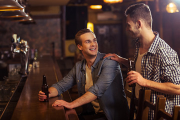 Men in pub