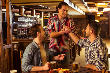 Men in pub