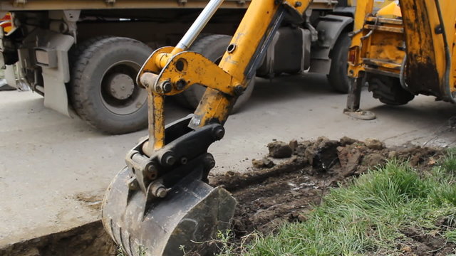Work on the street 