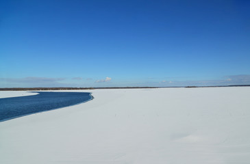 Fototapeta na wymiar Ivankovskoye Reservoir in Tver region, Russia