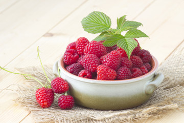 fresh raspberries in a bowl