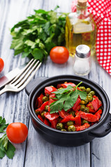 Stewed pepper, tomato and peas