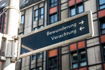 Fototapeta premium Schild 61 - Bewunderung