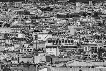 Paris, Blick vom Arc de Triomphe auf Sacre Coeur und die Dächer der Stadt, schwarzweiß