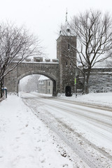 Rue enneigée de Québec au Canada