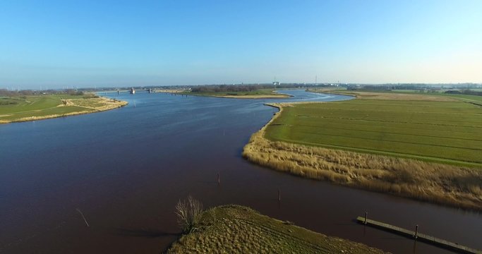 Landschaften in Ostfriesland, Ledam&uuml;ndung in die Ems