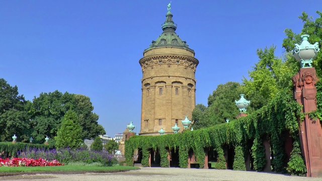 Der Mannheimer Wasserturm (Mannheim 12)