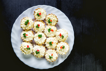 Salad in baskets, baskets for food