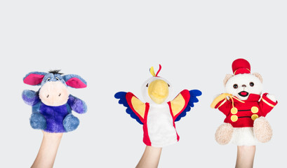 diverse animali marionette da mano