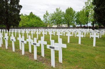 Fototapeta na wymiar Military graves in the French cemetery