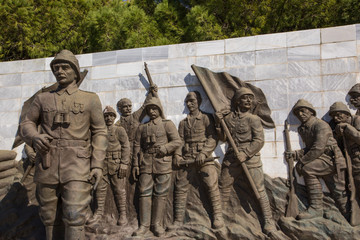 Atatürk ve Çanakkale Savaşlarını Anlatan Anıt Gelibolu