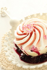 Ice cream with berry sauce