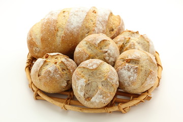 胡桃と全粒粉のパン