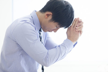 謝るお父さん