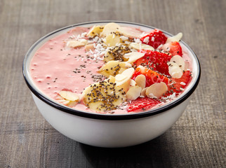 bowl of breakfast smoothie