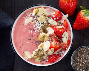 bowl of breakfast smoothie