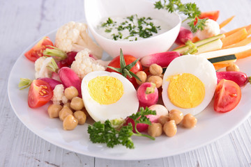 vegetable and dip