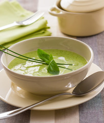 Cream soup with basil and chives
