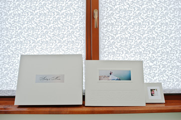 White luxury leather wedding book and album with flash or cd box