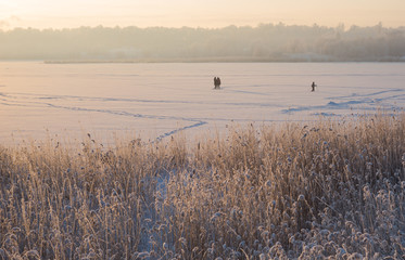Зимнее озеро
