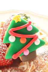 icing cookie on stollen