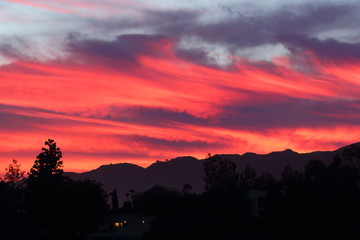 Feuerroter Sonnenuntergang