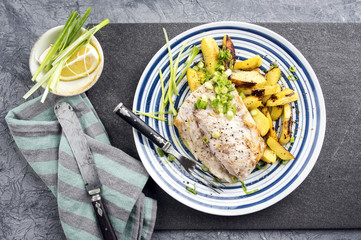 Seelachsfilet mit Bratkartoffel