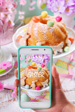 sending easter greetings by smartphone