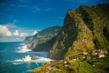stunning view of the northern coast of Madeira - obrazy, fototapety, plakaty