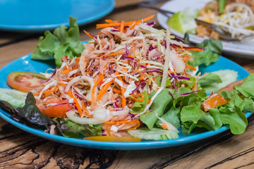 tuna salad Spicy sour taste